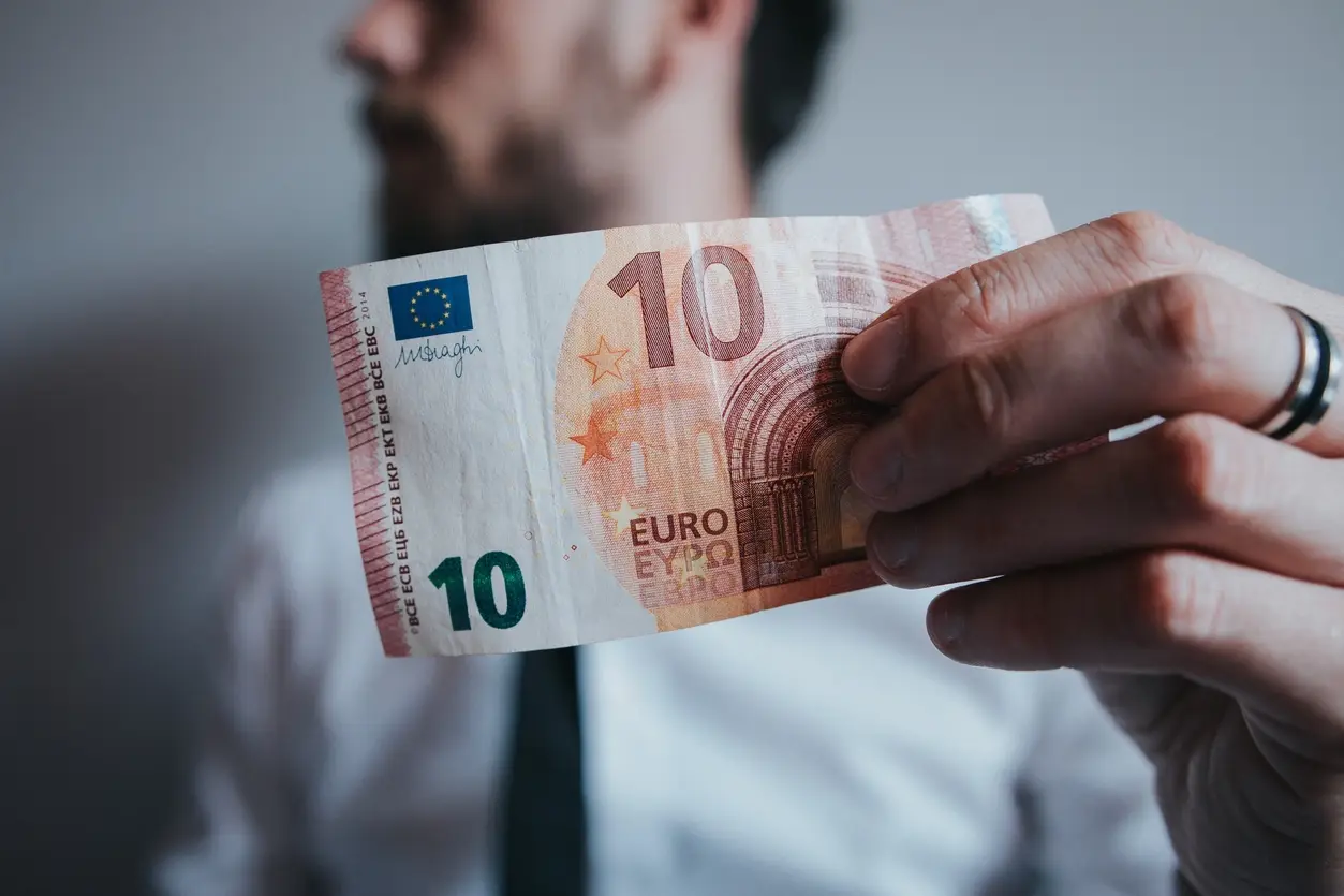 تمکن مالی برای ویزای تحصیلی مجارستان