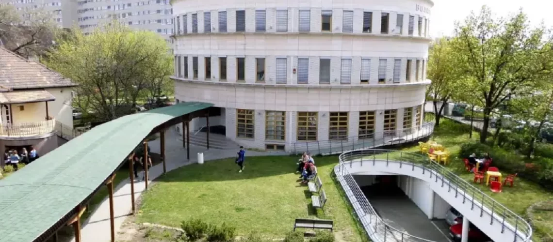 تصویر دانشگاه متروپولیتن مجارستان